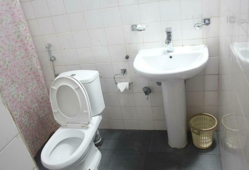 Номер Deluxe, Shanthi Beach Resort