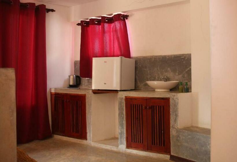 Номер Deluxe, Shanthi Beach Resort