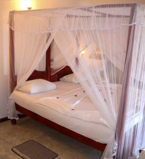 Номер Deluxe, Shanthi Beach Resort