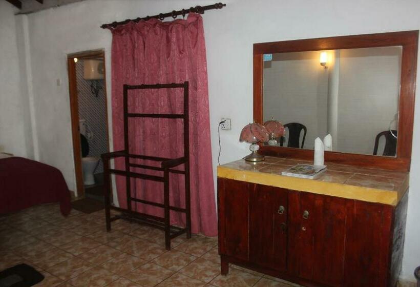 Номер Deluxe, Shanthi Beach Resort