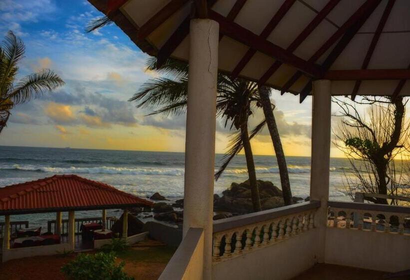 Номер Economy, Shanthi Beach Resort