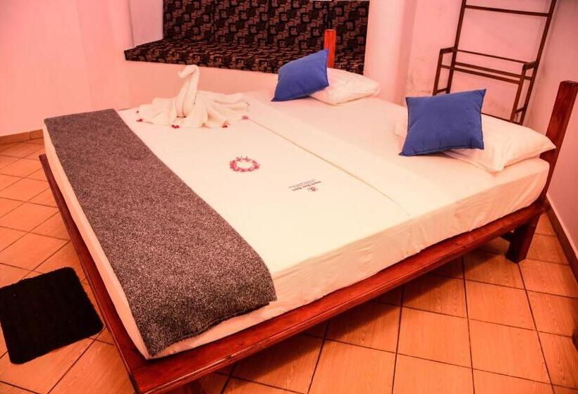 Номер Deluxe, Shanthi Beach Resort