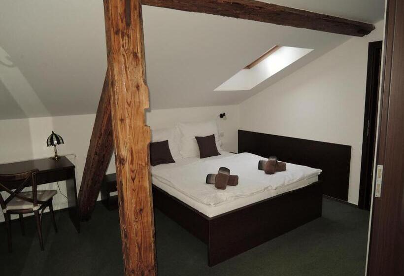 Négyágyas Standard Szoba, Třebovický Mlýn