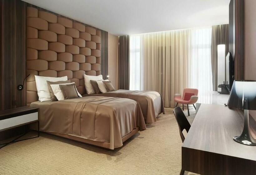 スタンダードルーム, Theatre