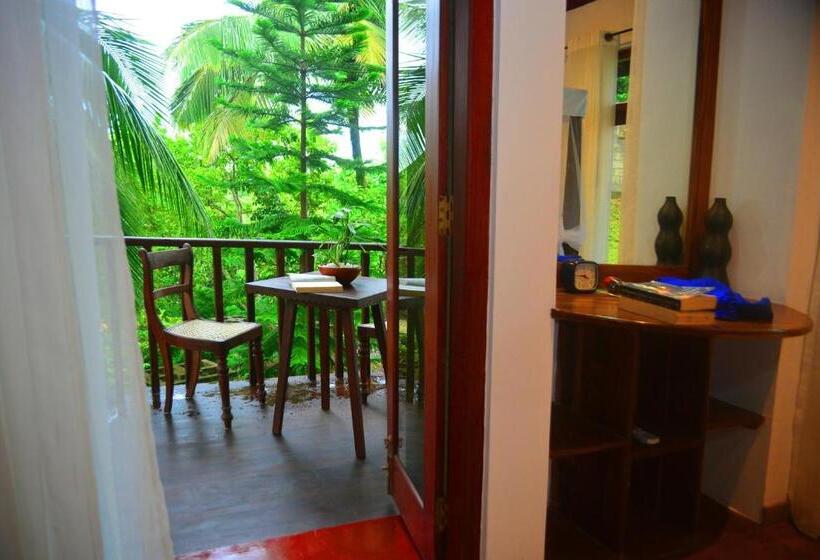 带大床的豪华间, Tropical Retreat