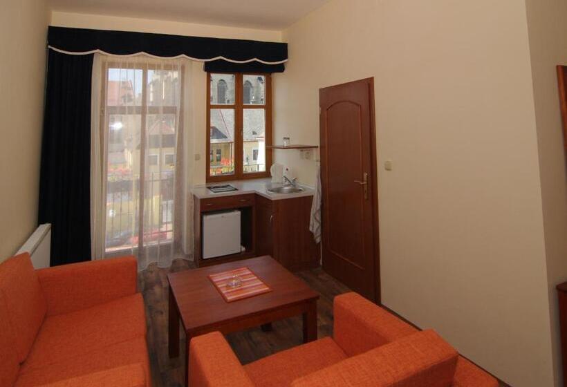 דירת חדר, U Radnice