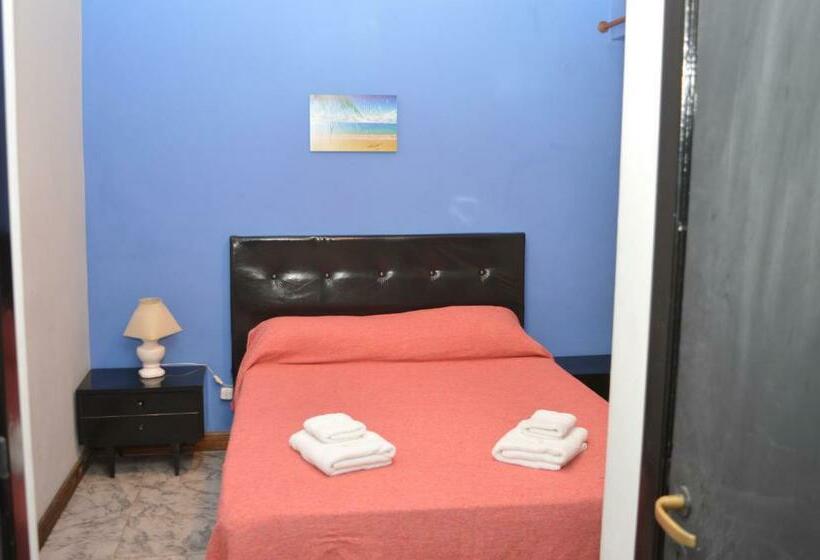 Quarto Estandar, Vial Center