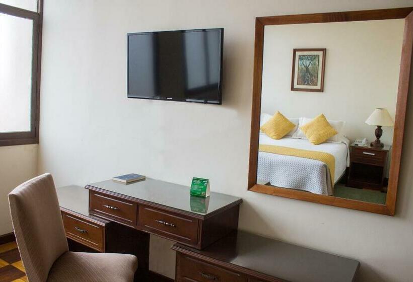 标准间, Victoria Plaza