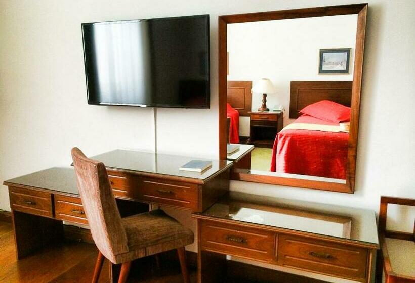 标准间, Victoria Plaza