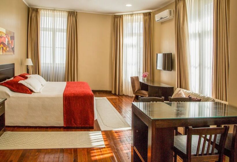 豪华套房, Victoria Plaza