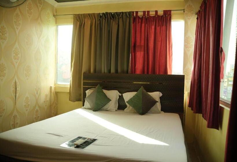 חדר סטנדרט, Airport Heaven