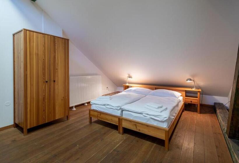 Номер Стандарт, A Hostel Zámecký Pivovar Litomyšl