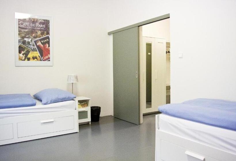 장애인을 위한 스탠다드 룸, A Hostel Zámecký Pivovar Litomyšl