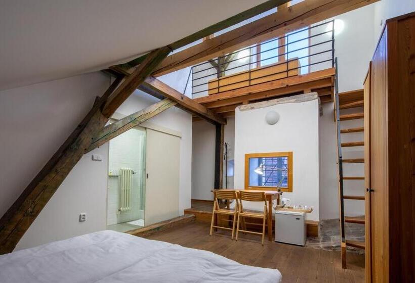 Номер Стандарт, A Hostel Zámecký Pivovar Litomyšl