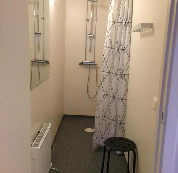 기본 룸 공용 욕실, Efs Höllviksstrand