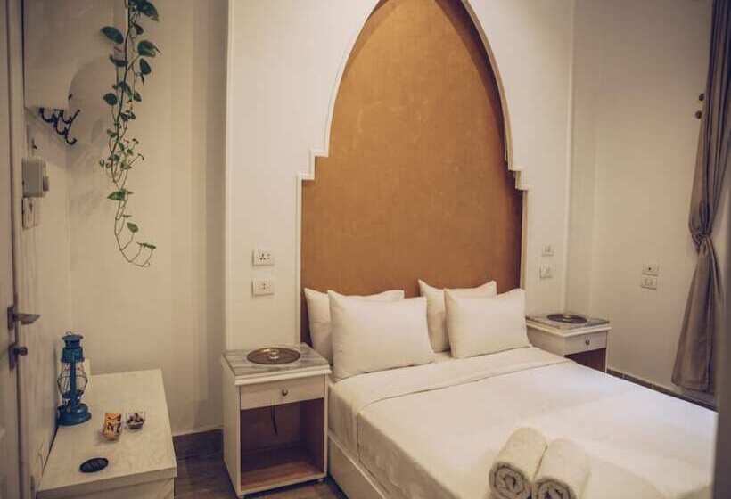 اتاق لوکس, Paris Hotel Cairo