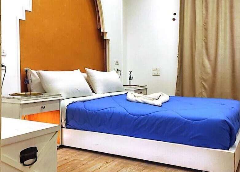 اتاق لوکس, Paris Hotel Cairo