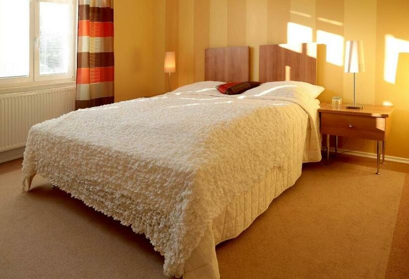 חדר משפחתי, Boutique Hotel Golf Garni