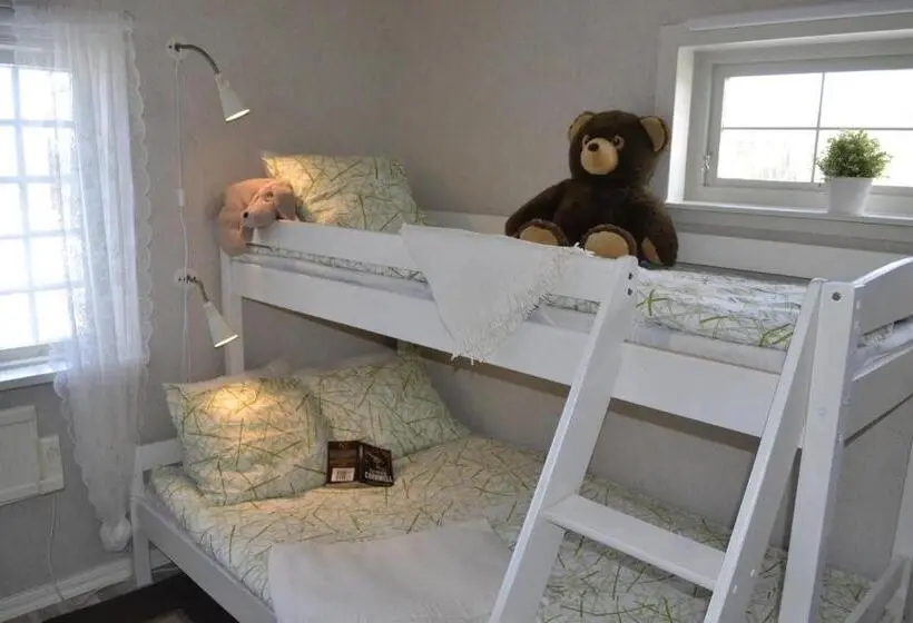 Talo 1 Makuuhuone, Ekeliden B&b