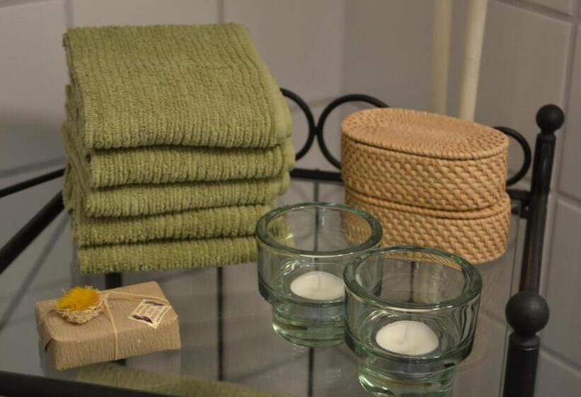 Дом 1 Спальня, Ekeliden B&b