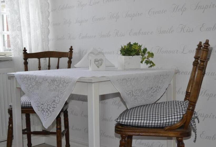 Дом 1 Спальня, Ekeliden B&b