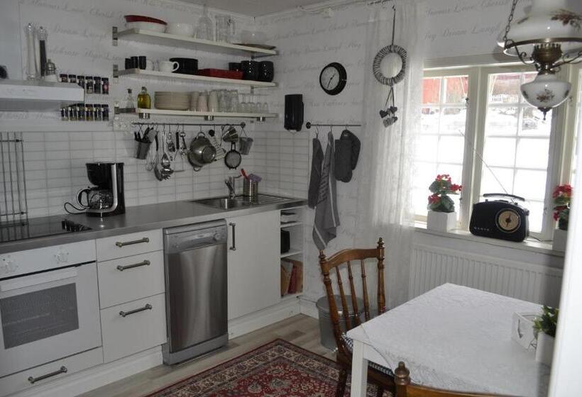 خانه 1 خوابه, Ekeliden B&b