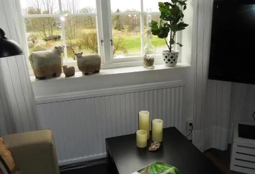 Standard Kolmen Hengen Huone, Ekeliden B&b