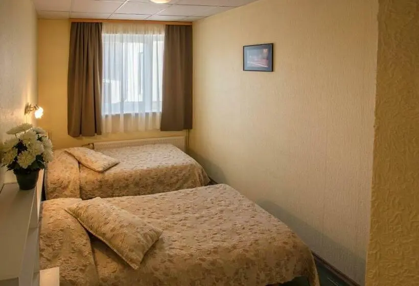سوییت خانوادگی, Endla Hotell