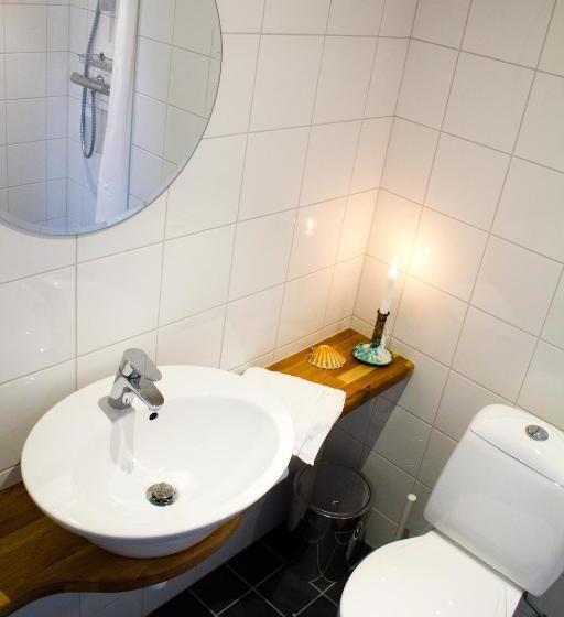 Дом 3 Спальни, Everts Sjöbods Bed & Breakfast