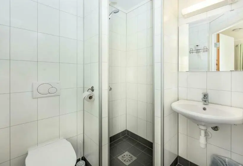 Standard Neljän Hengen Huone, Flåm Hostel