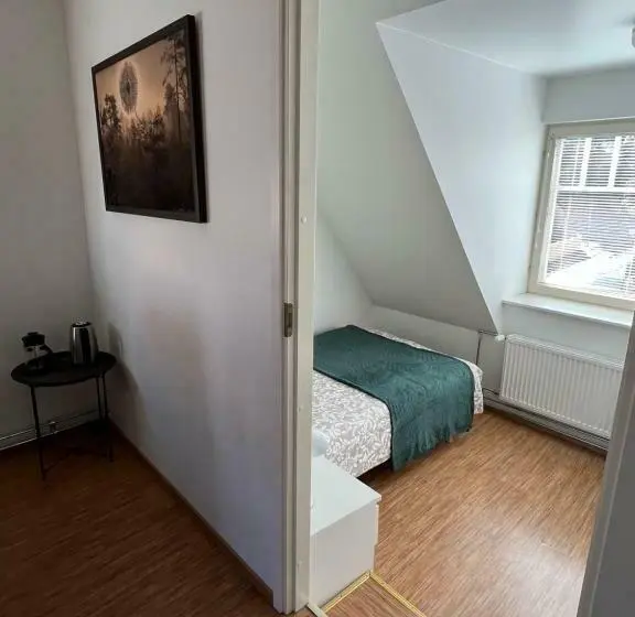 اتاق استاندارد, Hostel Ingeri