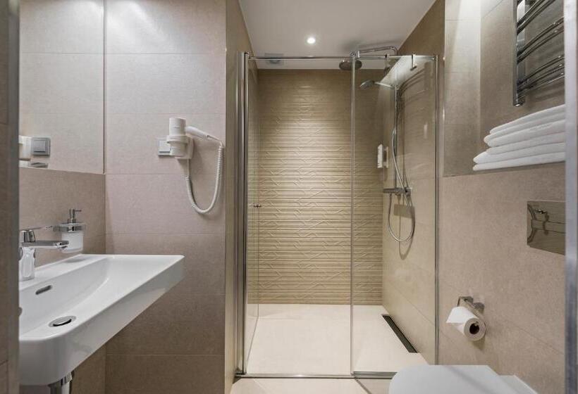 اتاق استاندارد, Big Stone