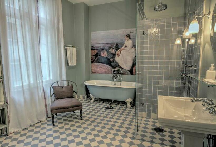 ジュニアスイート, Camillas Hus