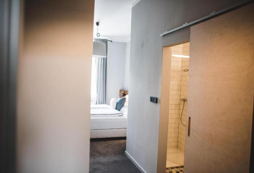 جناح ديلوكس, City.city