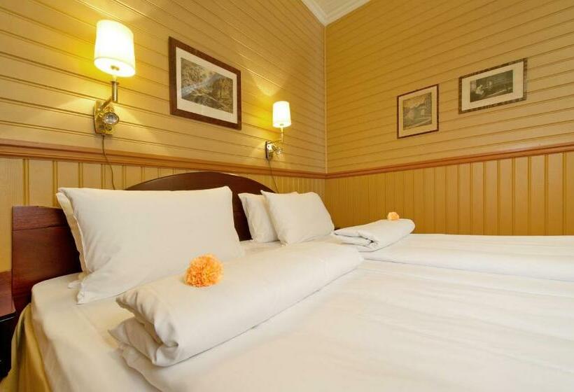 Pokój Standard, Dalen