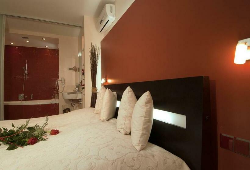 جناح مزوَّد بشرفة, Krystal