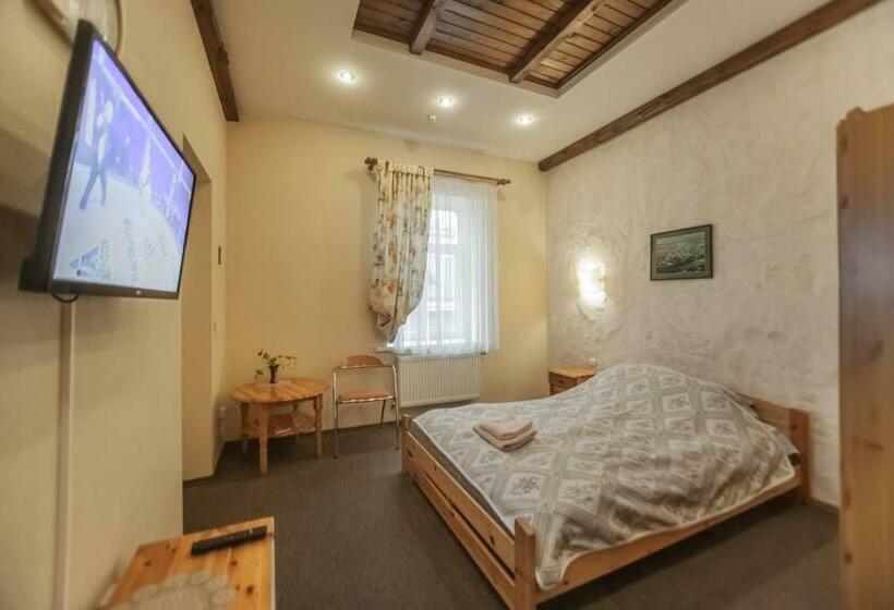 اتاق استاندارد, Leo