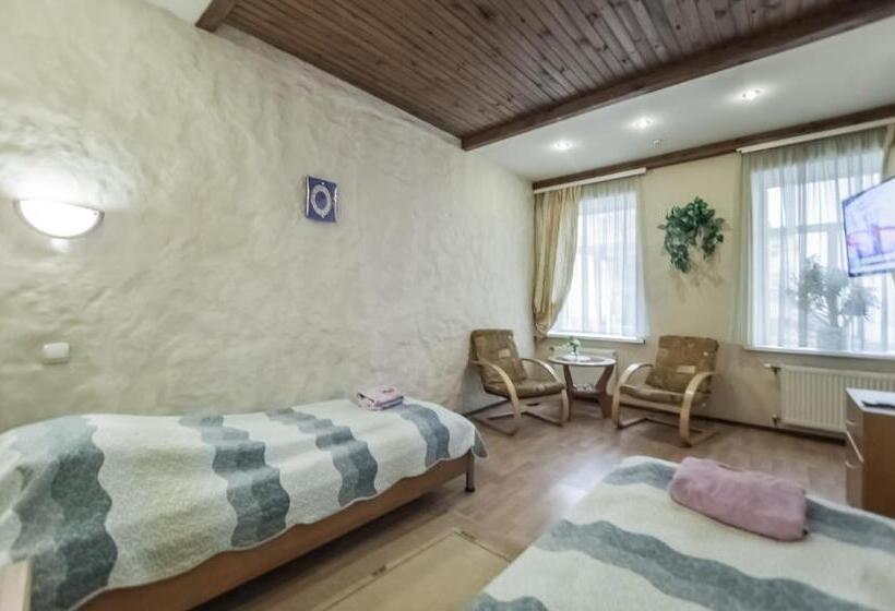 اتاق استاندارد, Leo