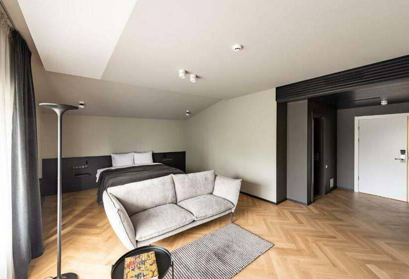 اتاق لوکس, Maestro Design