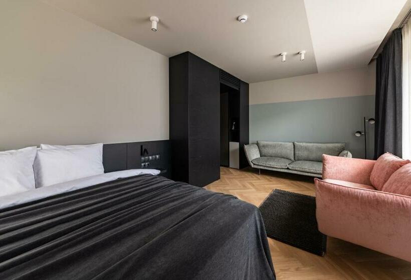 اتاق لوکس, Maestro Design