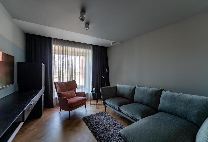 اتاق سوپریور, Maestro Design