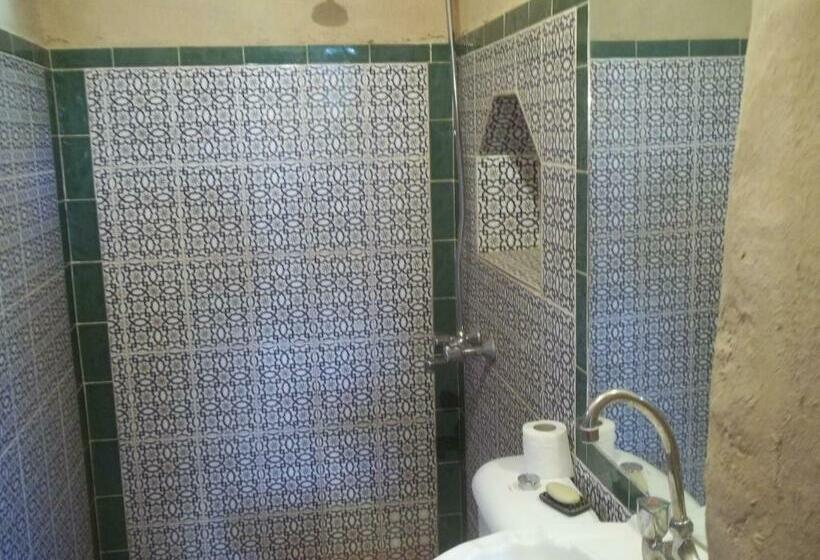 اتاق استاندارد, Nour El Balad