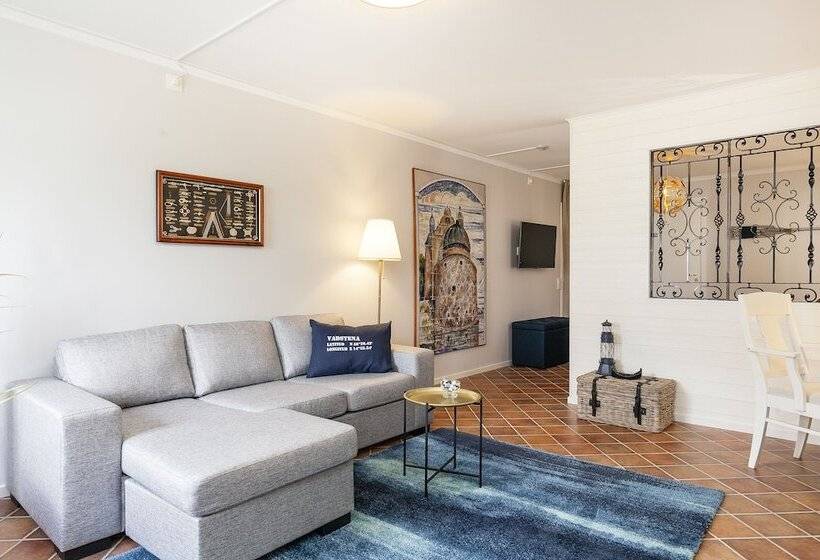 ジュニアスイート, Slottsgården