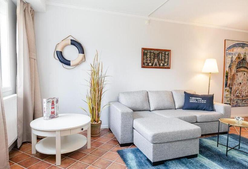 ジュニアスイート, Slottsgården