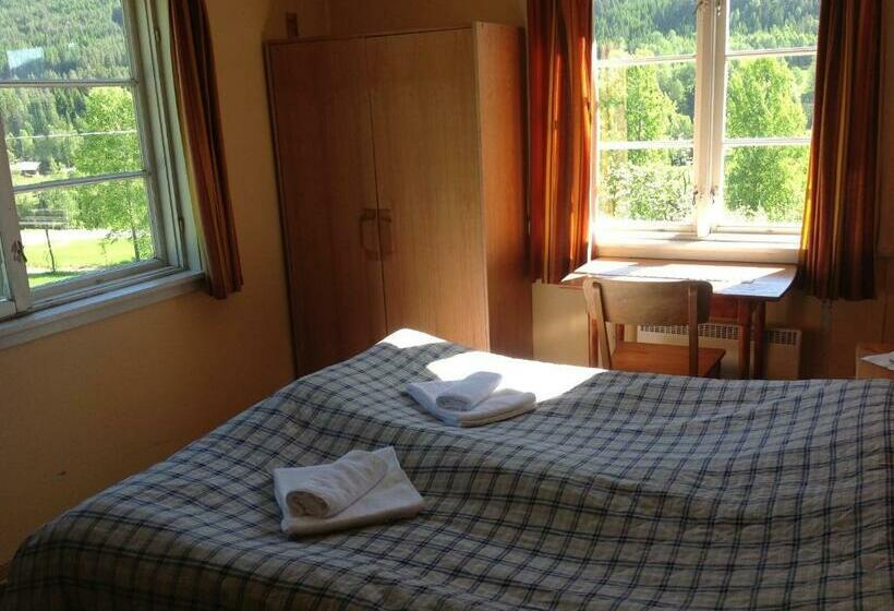 Номер Стандарт, Smedsgården