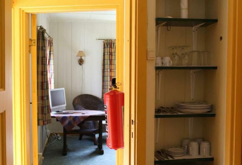 Дом 1 Спальня, Smedsgården