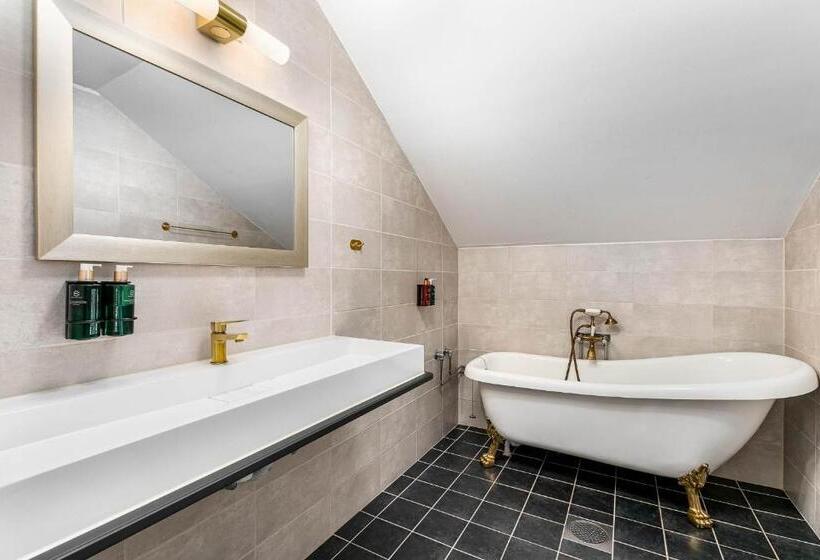 Люкс, Storebaug Hotell & Kro