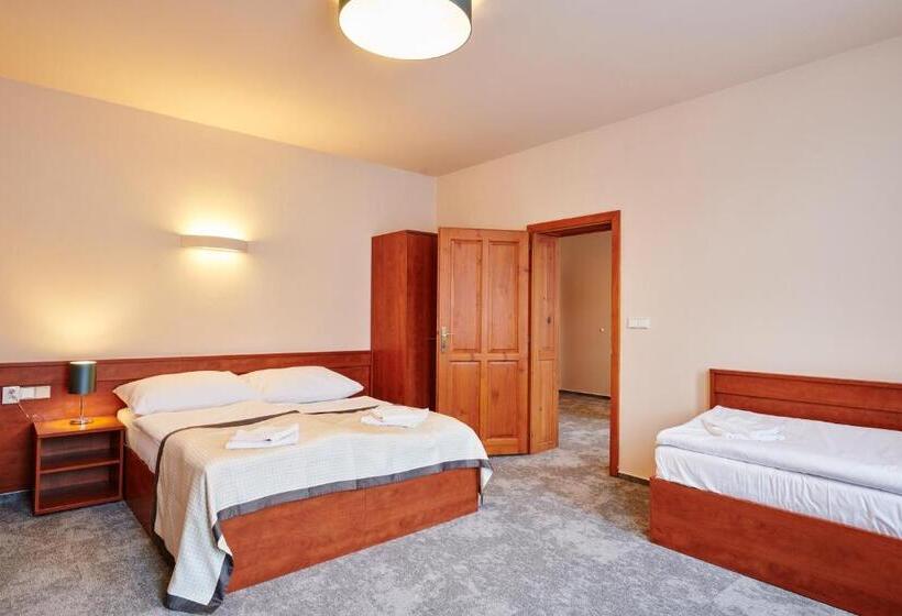 Pokój Czteroosobowy Standard, Terasa