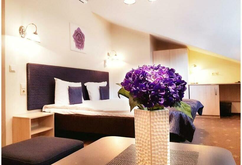 سوییت جونیور, Vivulskis Apart