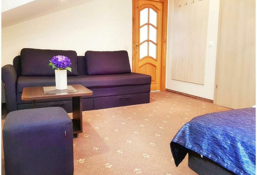 سوییت جونیور, Vivulskis Apart